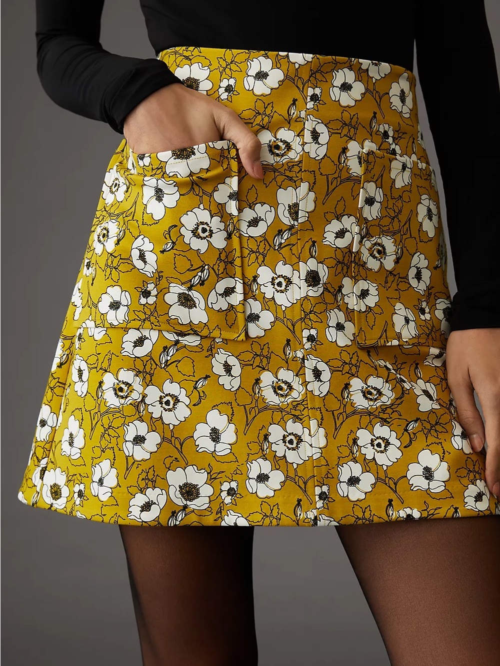 Maeve Marisela Mustard Floral A-Line Mini Skirt
Front pockets Bold Print